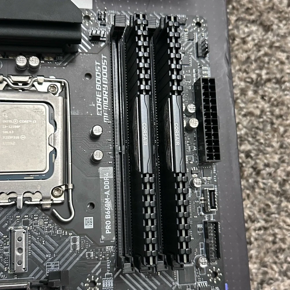 CPU 12100F/RAM 16gb DDR4 3600mhz/GPU rx6650xt/MOBO MSI B660M PRO COMBO